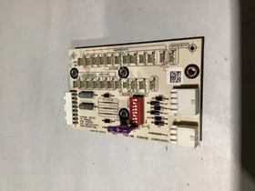 Goodman Amana 1168 300 Pcbem102 Furnace Control Board Ecm AZ178126 | BG671