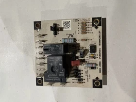 Goodman PCBDM101S Heat Pump Defrost Timer Control Board AZ190573 | KM634