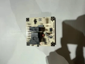 Goodman PCBDM101S Heat Pump Defrost Timer Control Board AZ192000 | KM627