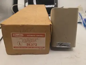 2E372 DAYTON Cemco Furnace Fan Limit Controller Switch 2E372 DAYTON Cemco Furnace Fan Limit Controller Switch
