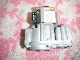 VR8304M2824 FITS HONEYWELL Furnace Control Gas Valve