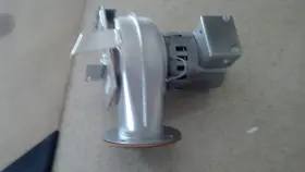 2002.16 HARDY Blower