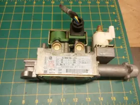 0837100 HONEYWELL Gas Valve Furnace Boiler