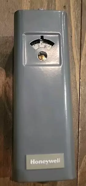 L4006A HONEYWELL Aquastat High Limit Relay Boiler Water