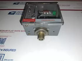 L404A HONEYWELL Pressuretrol Control Steam Boiler #2