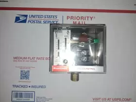 L404A HONEYWELL Pressuretrol Control Steam Boiler