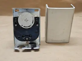 L4064A2030 HONEYWELL Combination Fan Limit Switch
