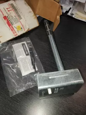 L4064B2210 HONEYWELL Combination Fan Limit Control Insertion