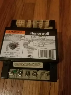 L7148F-1059 HONEYWELL Aquastat