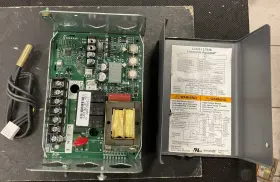 L7248L HONEYWELL Digital Triple Aquastat Relay Oil Furnace