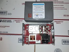 L8024C HONEYWELL Aquastat High Limit Relay Boiler Control