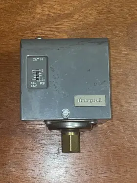 PA404A HONEYWELL Pressuretrol Control Steam Boiler