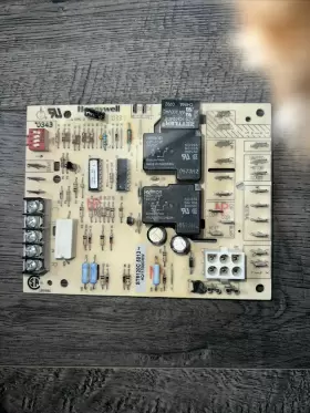 ST9120C HONEYWELL Furnace Control Circuit Board #2
