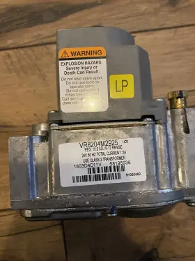 VR8204M2925 HONEYWELL Lp Gas Valve Modine
