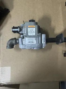 VR8205N035 HONEYWELL Gas Valve Lennox Ducane Concord