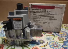 VR8300C4506 HONEYWELL Vac Dual Pilot Gas Valve