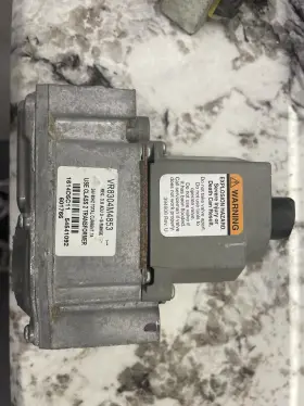 VR8304M4853 HONEYWELL Furnace Natural Gas Valve Inlet Outlet