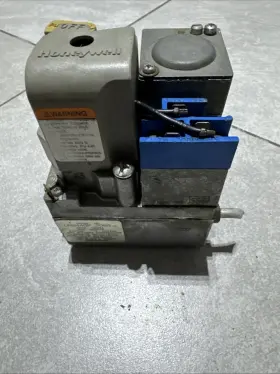 VR8440P40P HONEYWELL Furnace Boiler Control Gas Valve