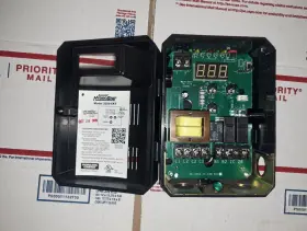 3250-EKT HYDROLEVEL Hydrostat Aquastat High Limit Energy #2 3250-EKT HYDROLEVEL Hydrostat Aquastat High Limit Energy #2