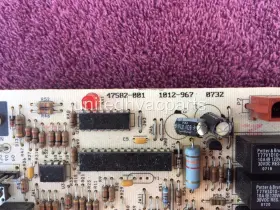 47582-001 LENNOX Honeywell Furnace Control Circuit Board #2