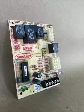 56L8401 LENNOX Surelight Furnace Control Circuit Board #2