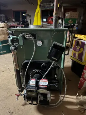 CL4-168WET-TB NEW YORKER Oil Water Boiler