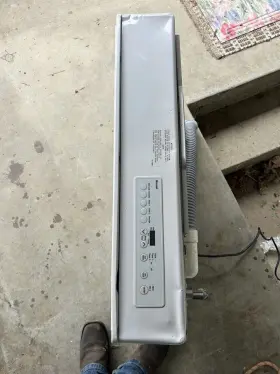 EX22 RINNAI Propane Vent Furnace Heater Dent Unit #3 EX22 RINNAI Propane Vent Furnace Heater Dent Unit #3