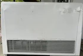 EX22 RINNAI Propane Vent Furnace Heater Dent Unit EX22 RINNAI Propane Vent Furnace Heater Dent Unit