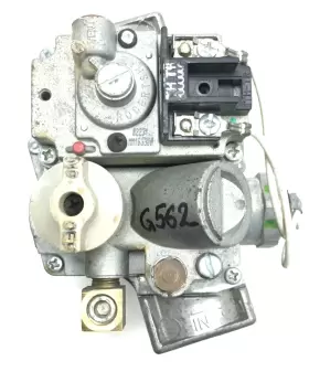 5R8-501-991 ROBERTSHAW Gas Valve Inlet Outlet #3