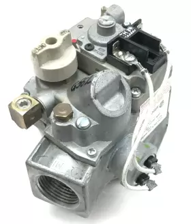 5R8-501-991 ROBERTSHAW Gas Valve Inlet Outlet