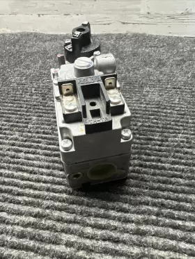 739-501-527 ROBERTSHAW Hvac Gas Valve #2