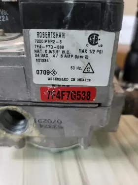 7F4F7G538 ROBERTSHAW Hvac Furnace Gas Valve #2