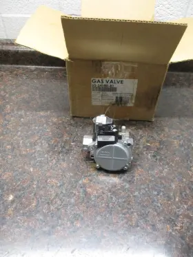 60-24180-01 RUUD RHEEM WEATHERKING Gas Valve Rodgers