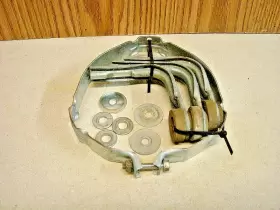 TR5943 TRIANGLE OSKOSH Belly Motor Mounts Arms