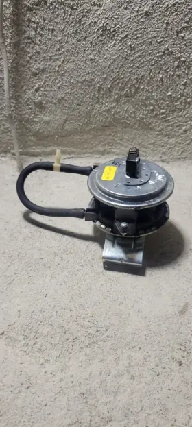 024-27657-000 TRIDELTA Dual Pressure Switch