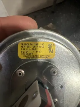 FS6111-366 TRIDELTA IND Furnace Pressure Switch FS6111-366 TRIDELTA IND Furnace Pressure Switch