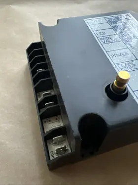 102186-01 UT ELECTRONIC CONTROLS Spark Ignitor Control #3