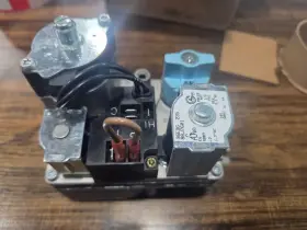 88J7601 WHITE-RODGERS Furnace Gas Valve