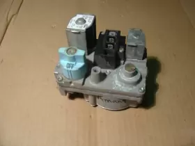 C64769-2 WHITE-RODGERS Rogers Furnace Gas Valve Amana Natural #2