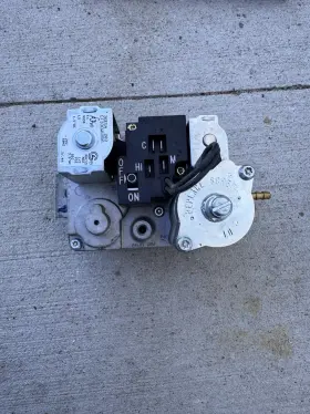 EF33CW195A WHITE-RODGERS Furnace Gas Valve