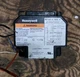 Honeywell Interrupted Ignition Oil Primary Control R7184 A 1000